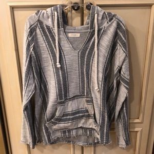 Ocean Drive Clothing Co. Size Large Poncho